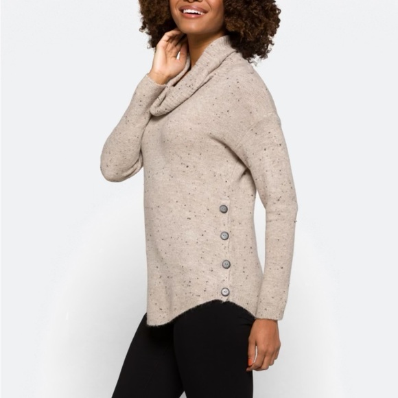 EUC! Cozy oatmeal Beige Cowl Neck Sweater with side buttons Size Large - Picture 11 of 14